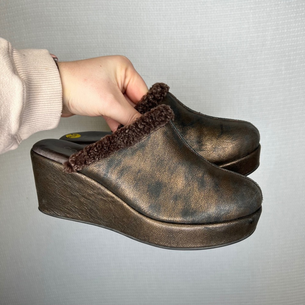 Cordani Bronze Y2K Metallic Wedge Mules Cozy Lined Slip On Shoes Womens Size 9.5
